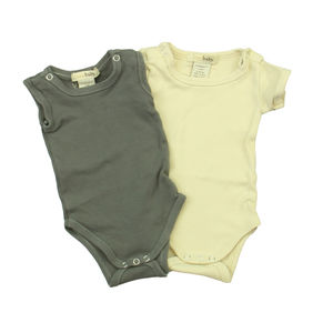 L'oved Baby Unisex Gray | Ivory Onesie size: 3-6 Months